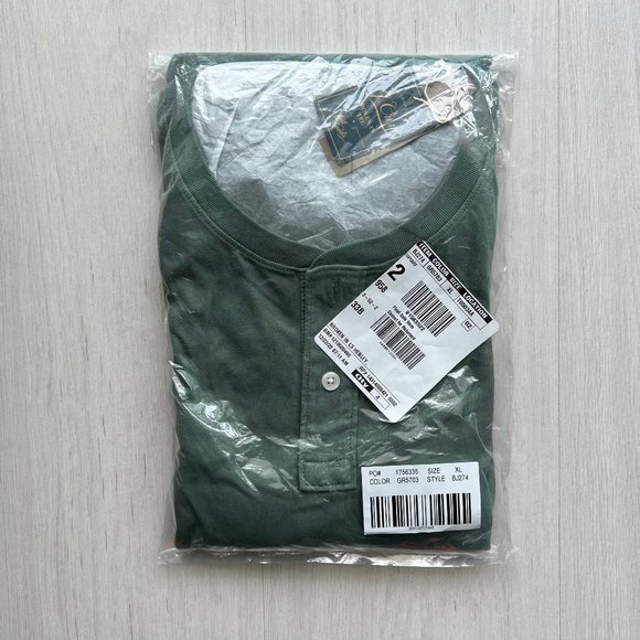 J CREW Broken-in Henley Sz XL Topiary Green NWT Mens Cotton - Picture 3 of 4